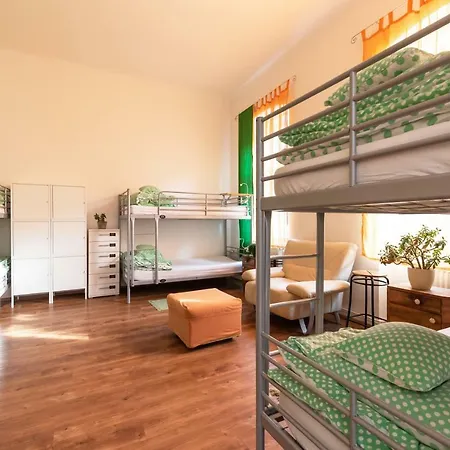 Hostel Fluxus *