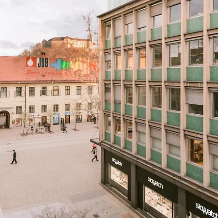 ホステル フルクサス リュブリャナ