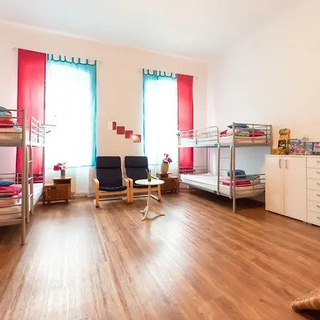 フルクサス ホステル リュブリャナ